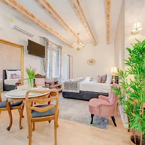 https://le-monde-luxury-accommodation.splithotels.org