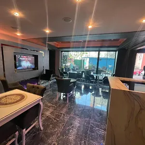 https://grand-hurriyet-hotel-istanbul.istanbul-turkeyhotels.com